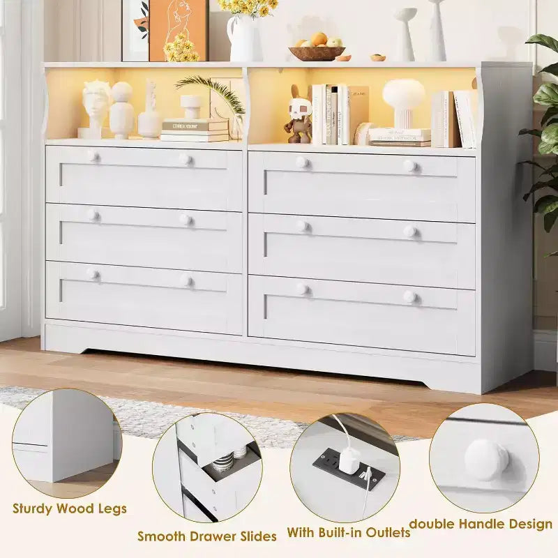 Cassettiera a 6 cassetti con LED e ciabatta elettrica, Comò e cassettiere con armadietto contenitore per camera da letto, Mobile TV in legno largo 55 cm